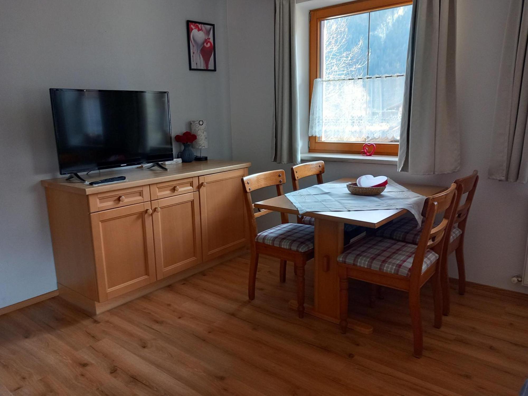 Bichlerhof Lejlighed Radfeld Eksteriør billede